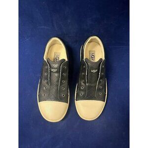 UUG Girl's Black sneakers SIZE 3